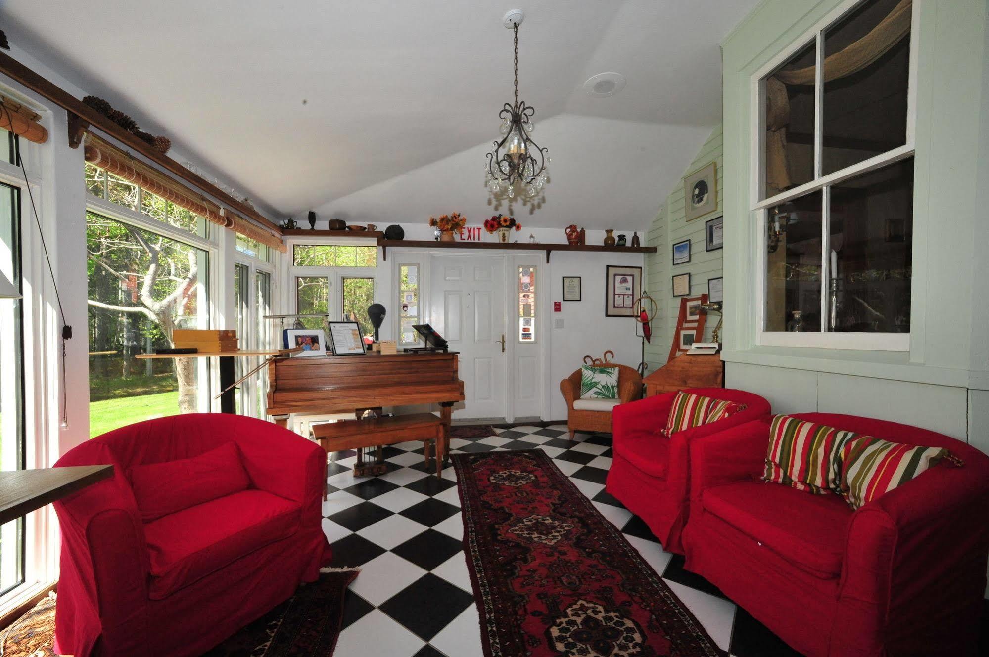 Little Shemogue Inn מראה חיצוני תמונה